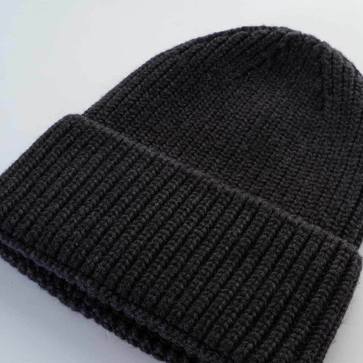 die-form-123-2460-strickmutze-mit-umschlag-911-anthra-1jpg die-form-123-2460-strickmutze-mit-umschlag-911-anthra-1jpg