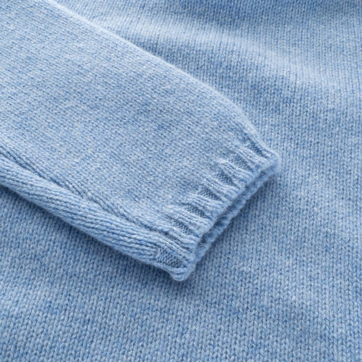 William-Lockie-wi-hester-pull-roll-collar-glacier-4 william-lockie-wi-hester-pull-roll-collar-glacier-4