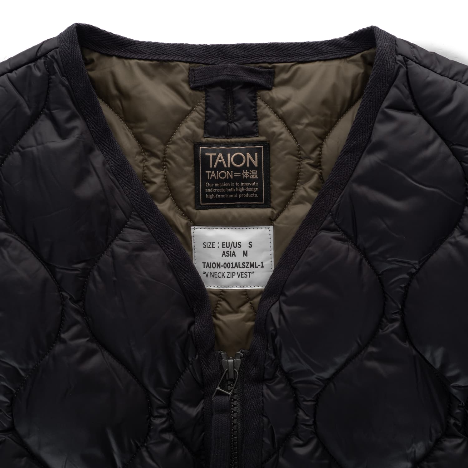 Taion-military-v-neck-zip-downvest-taion-001-ALSZML-softshell-black (1 von 4)