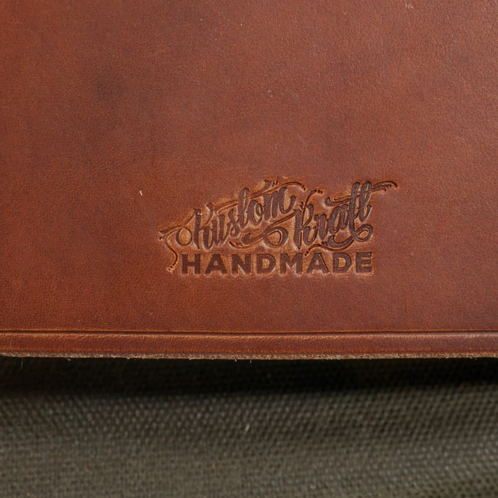 briefcase-Moos-10 briefcase-moos-10