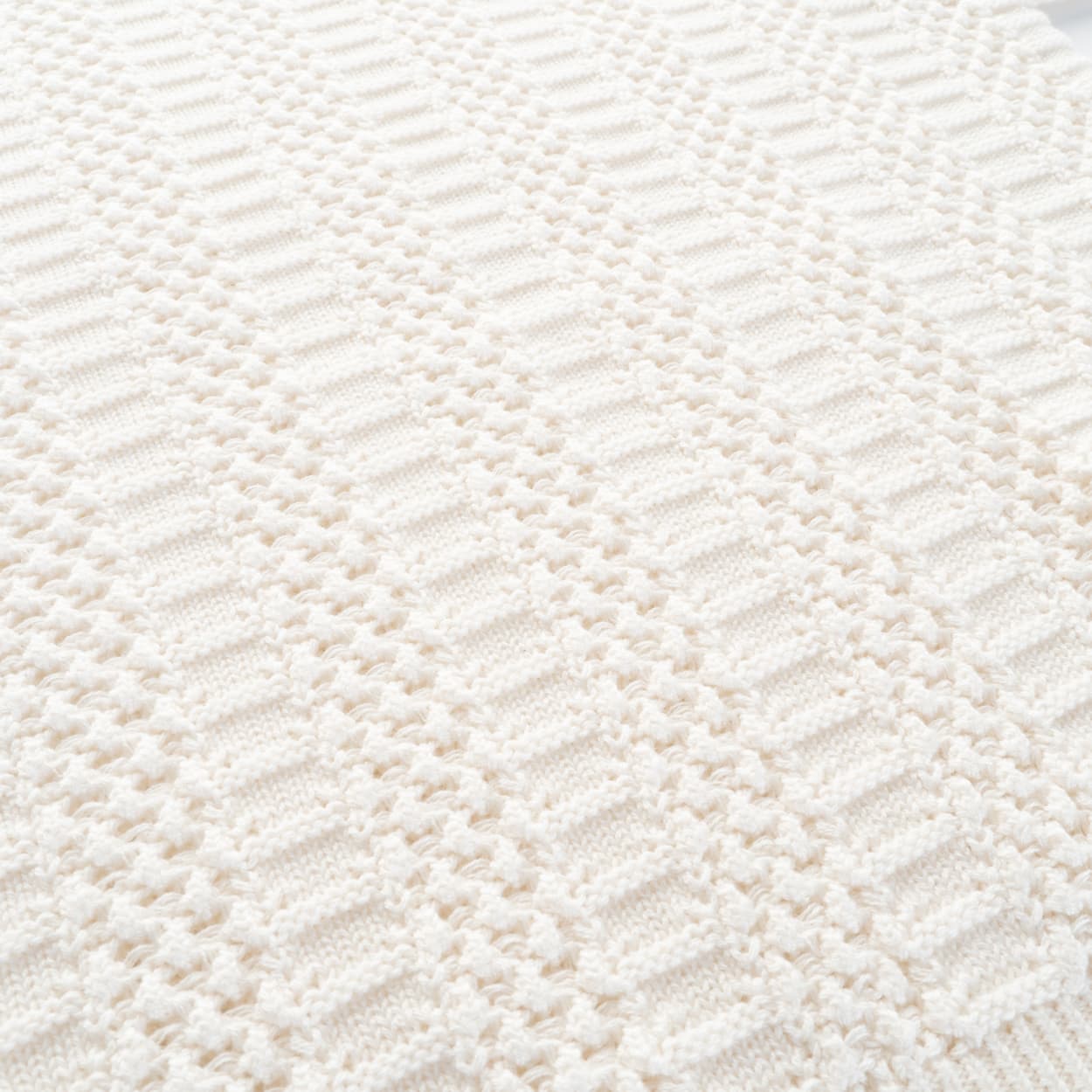 Strickpullover in Weiß
