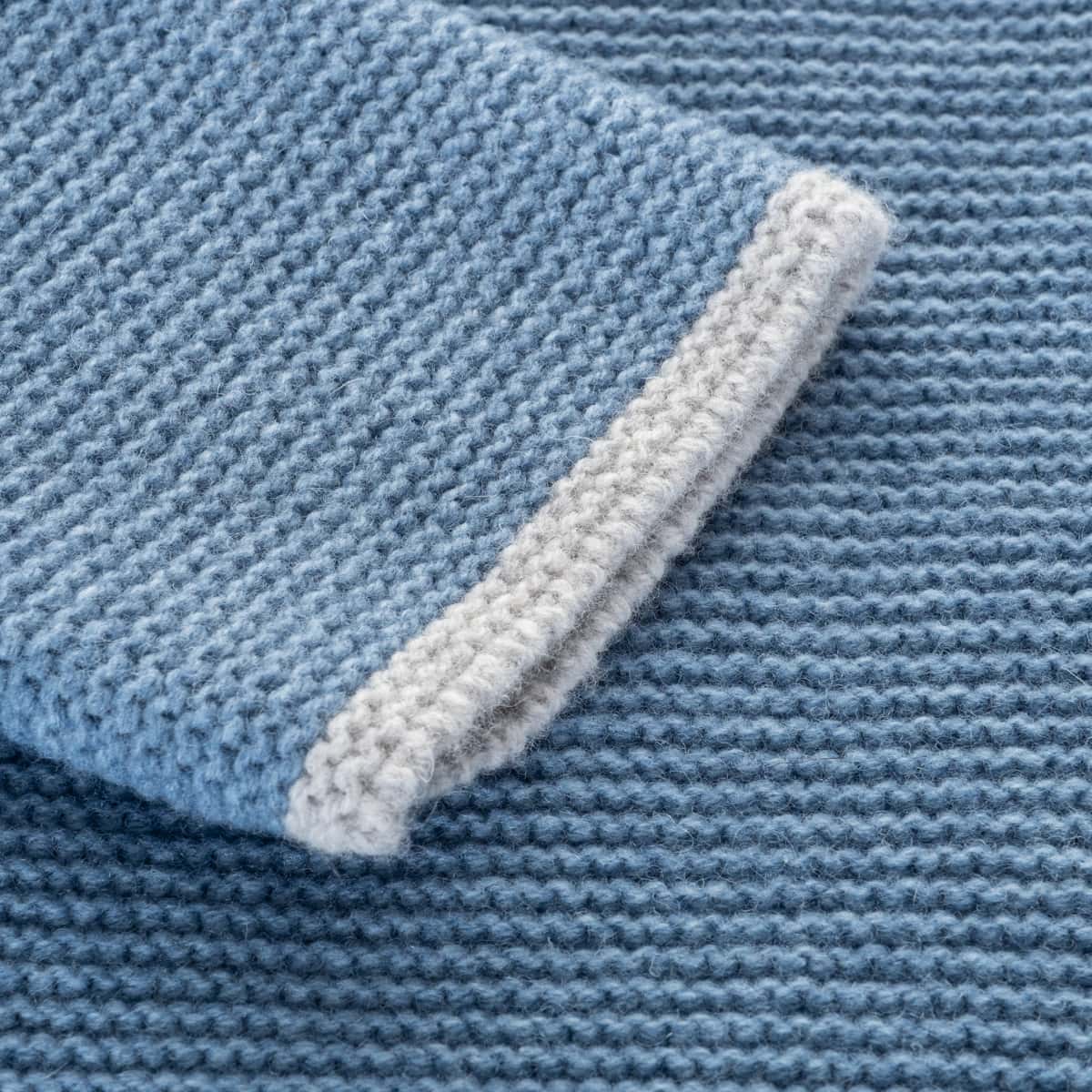 Kapuzen-Strickjacke aus Lambswool