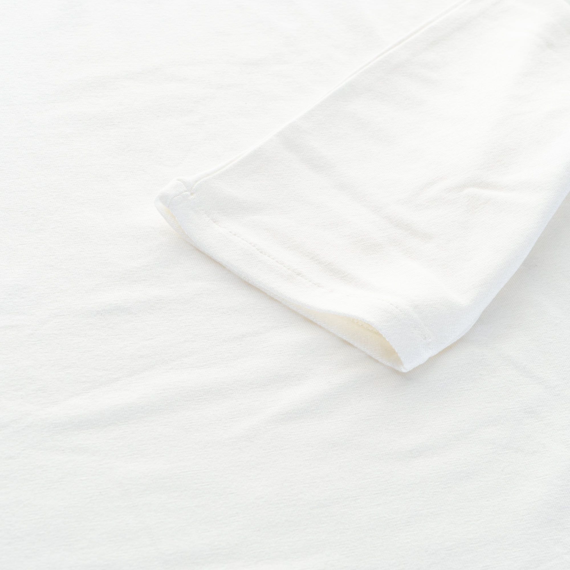 Langarm-Shirt mit weitem Arm Weiß
