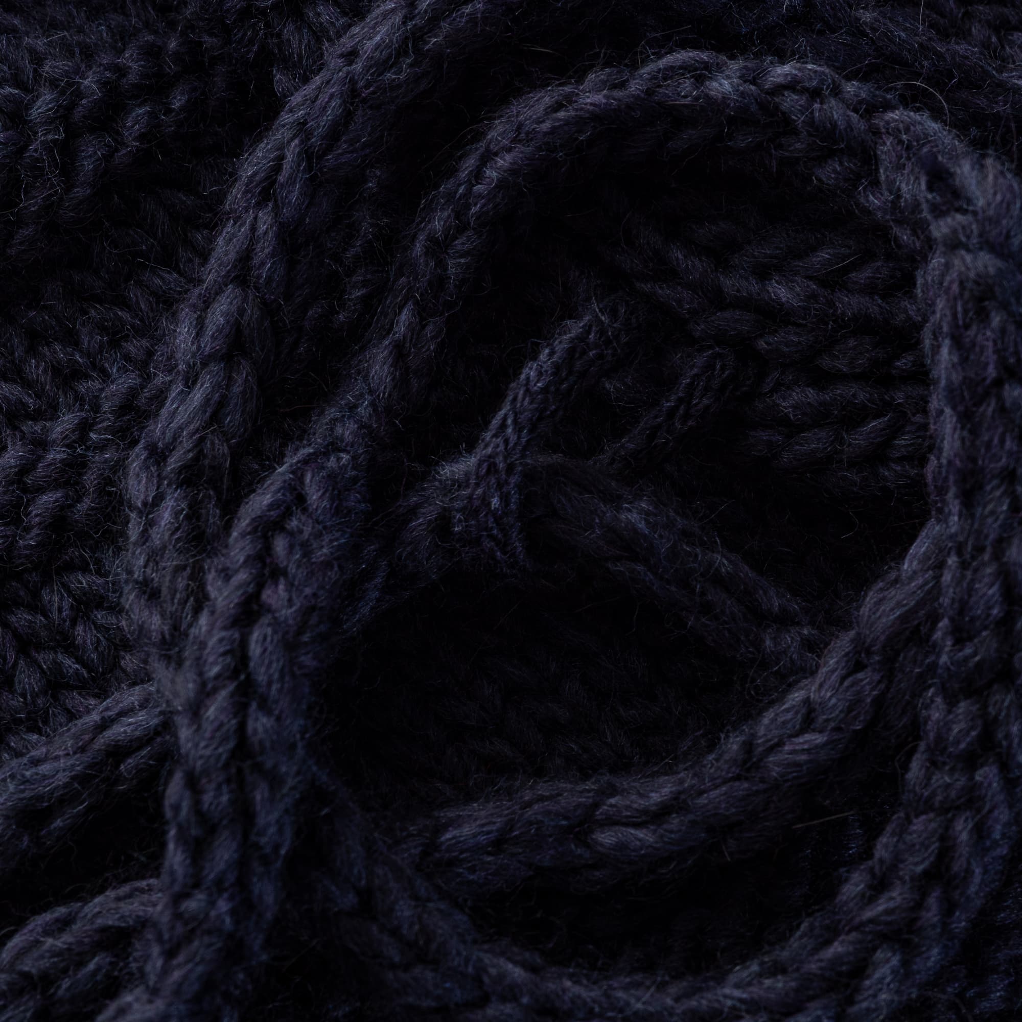 Strukturierte Strickweste mit Bindegürtel