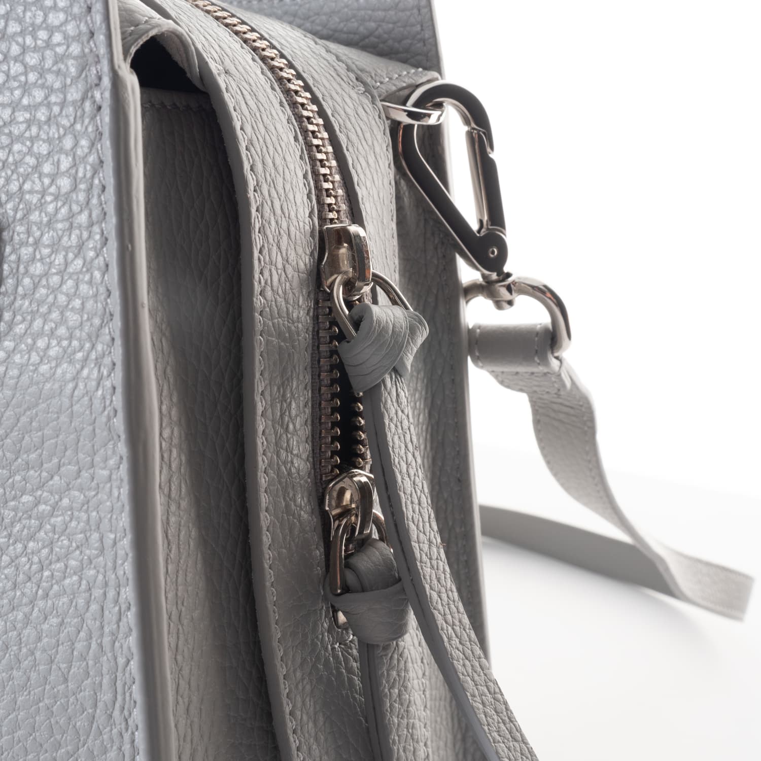 Leder-Handtasche Hellgrau
