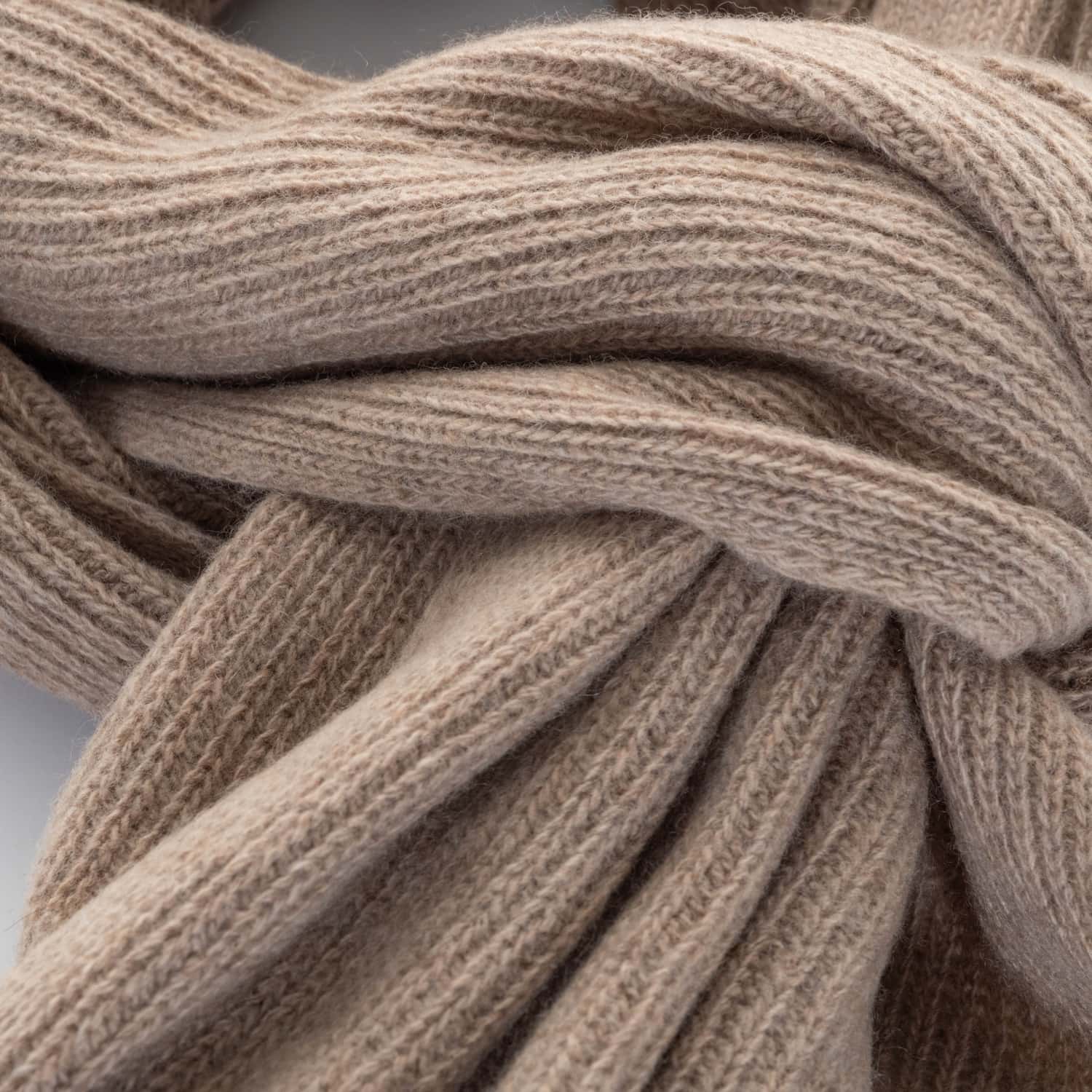 die-form-881419-strickschal-feinripp-52-2-von-2 die-form-881419-strickschal-feinripp-52-2-von-2