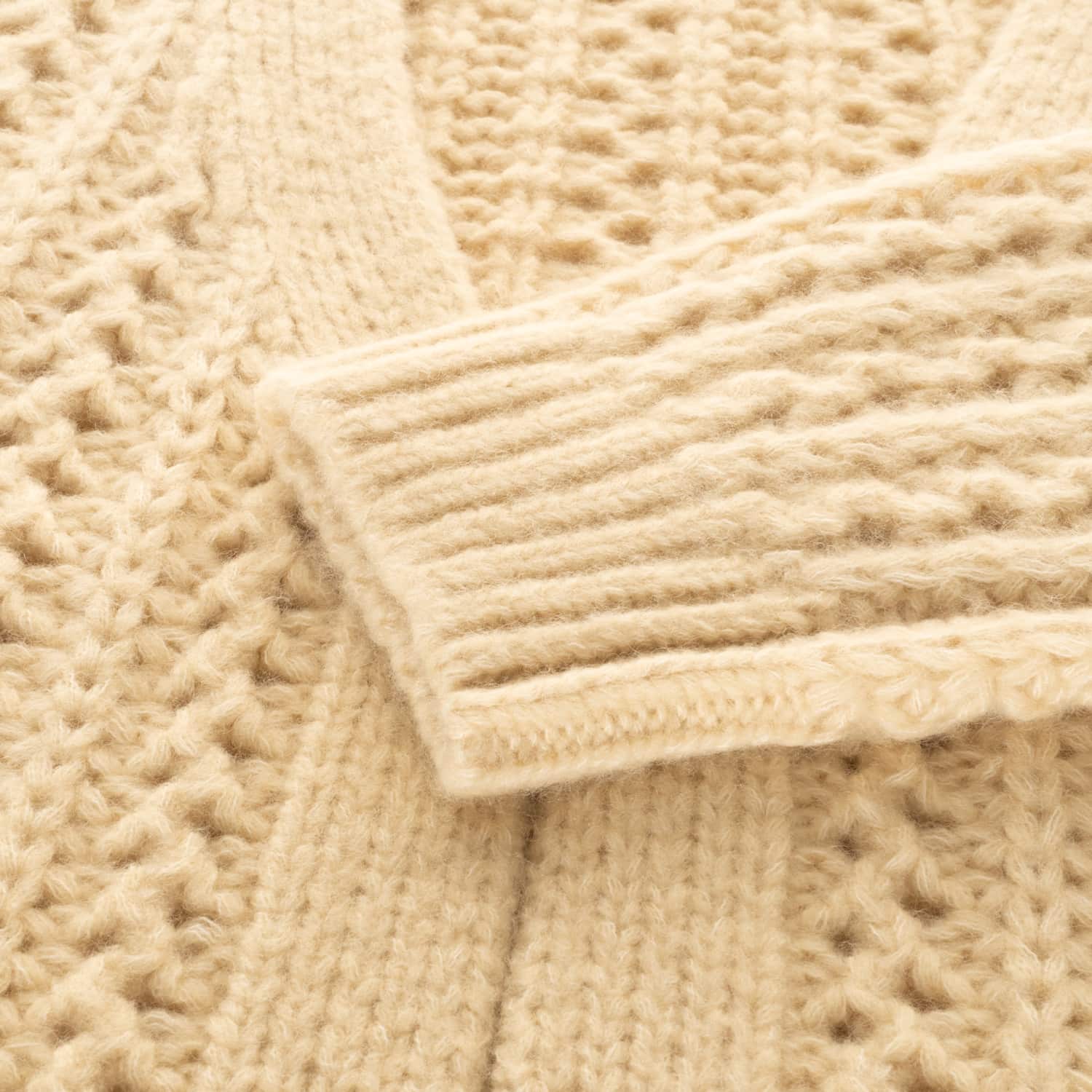 Strickjacke aus Kaschmir-Baumwolle