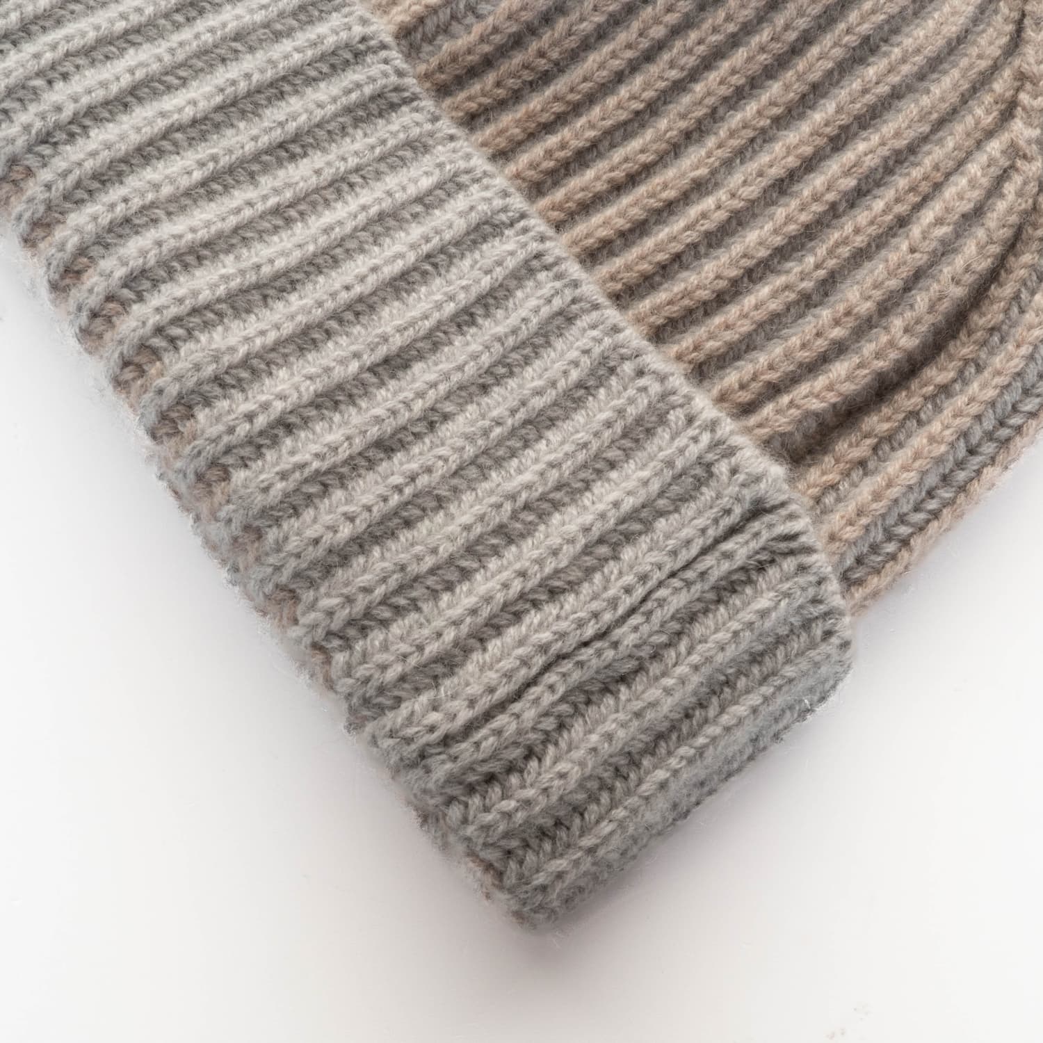 William-Lockie-eck-lam-plated-beanie-brume-moondust-2-von-2 william-lockie-eck-lam-plated-beanie-brume-moondust-2-von-2