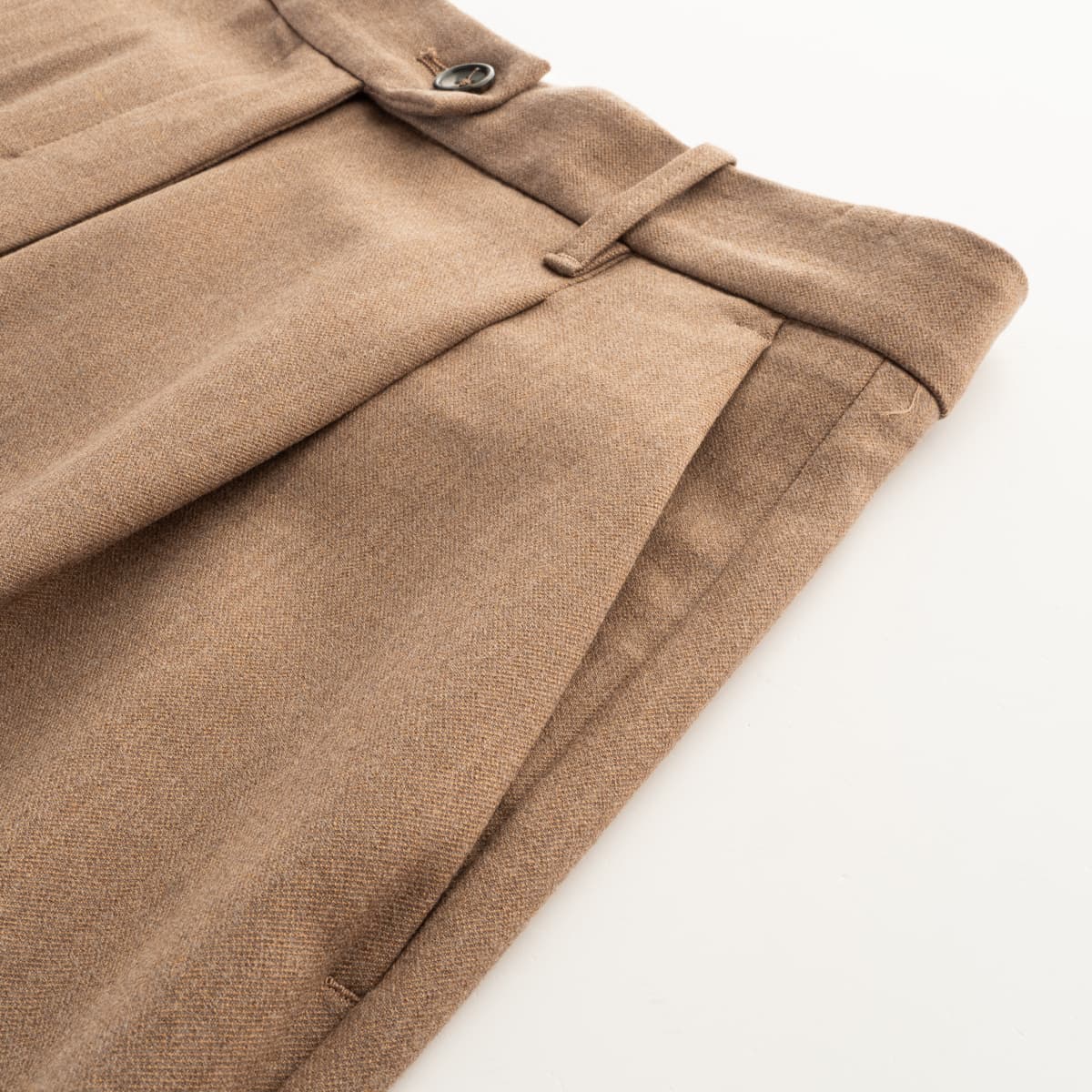 NITM-alice-9fw24-ac80-s25-camel-3-von-4 nitm-alice-9fw24-ac80-s25-camel-3-von-4