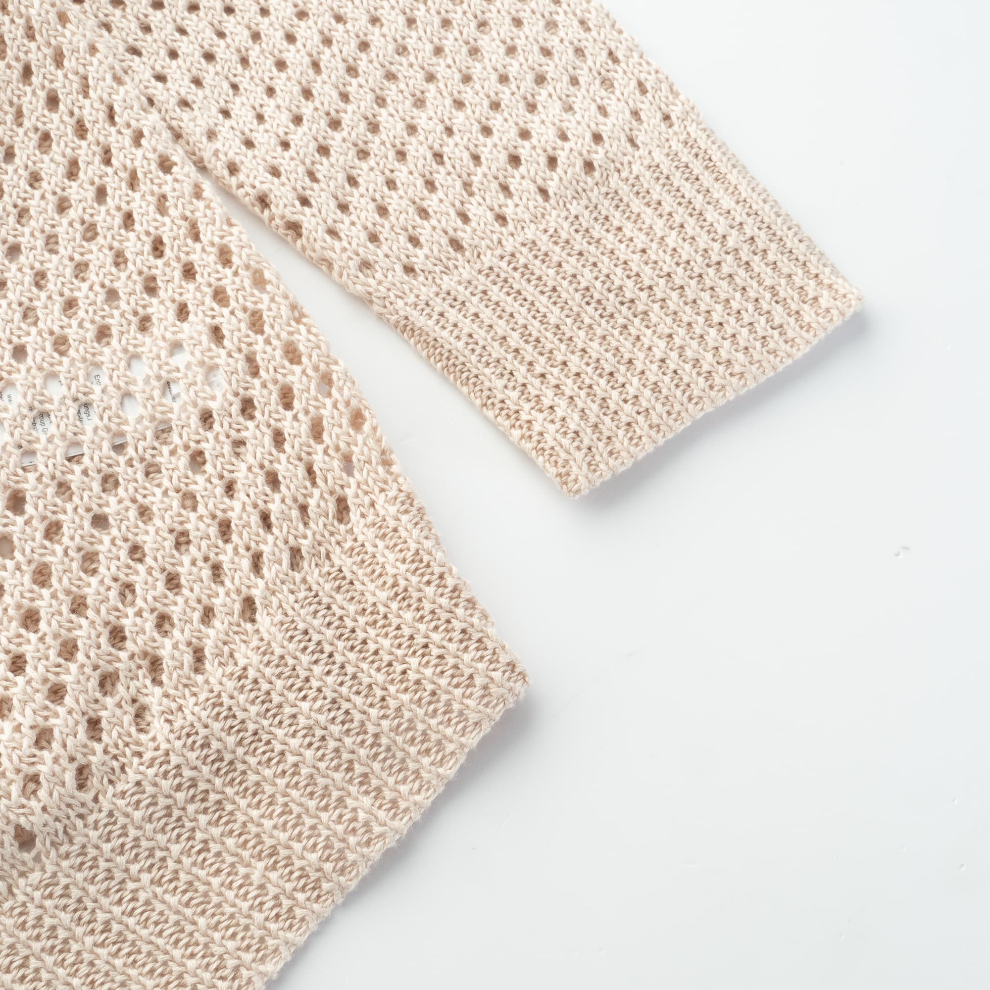 Strickjacke Lochmuster Beige