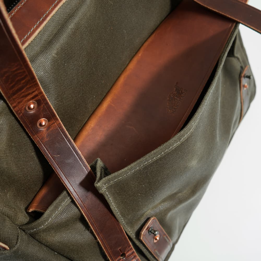 briefcase-Moos-12 briefcase-moos-12