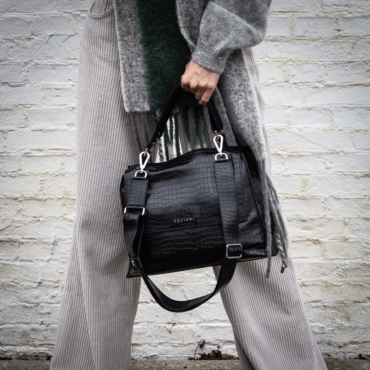 Lederhandtasche Schwarz mit Krokodildesign