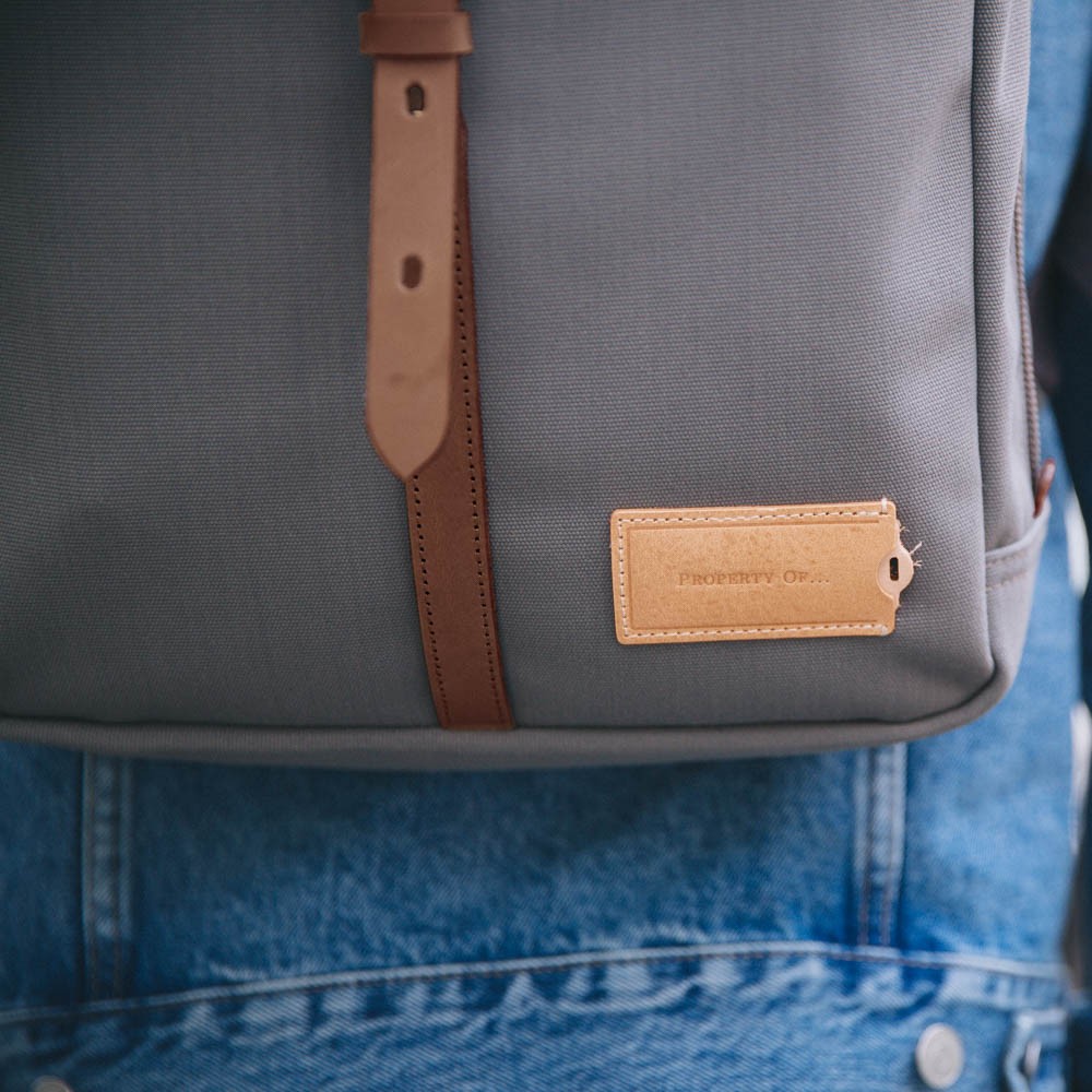 charlie_backpack_moss_grey_brown_detail03_8719322703408_72dpi_1 charlie_backpack_moss_grey_brown_detail03_8719322703408_72dpi_1