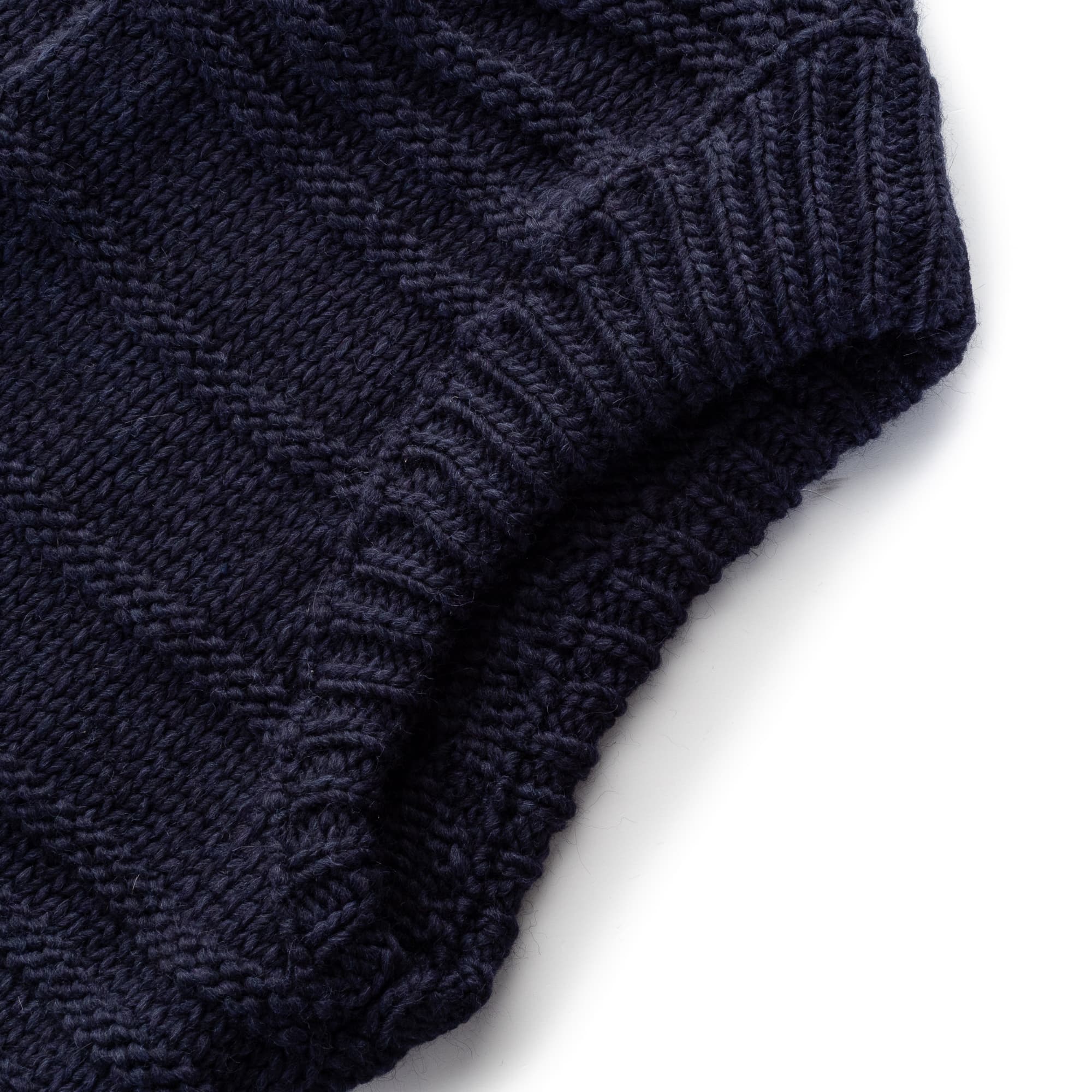 Strukturierte Strickweste mit Bindegürtel