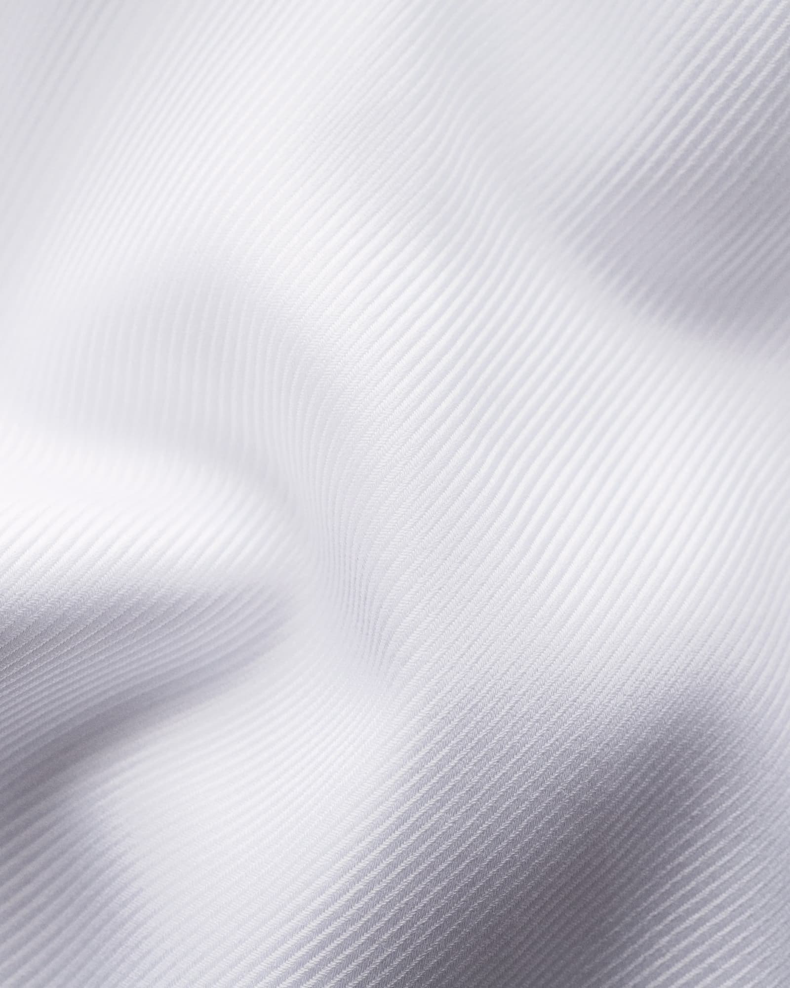Weißes Hemd aus Struktur-Twill mit Umschlagmanschetten