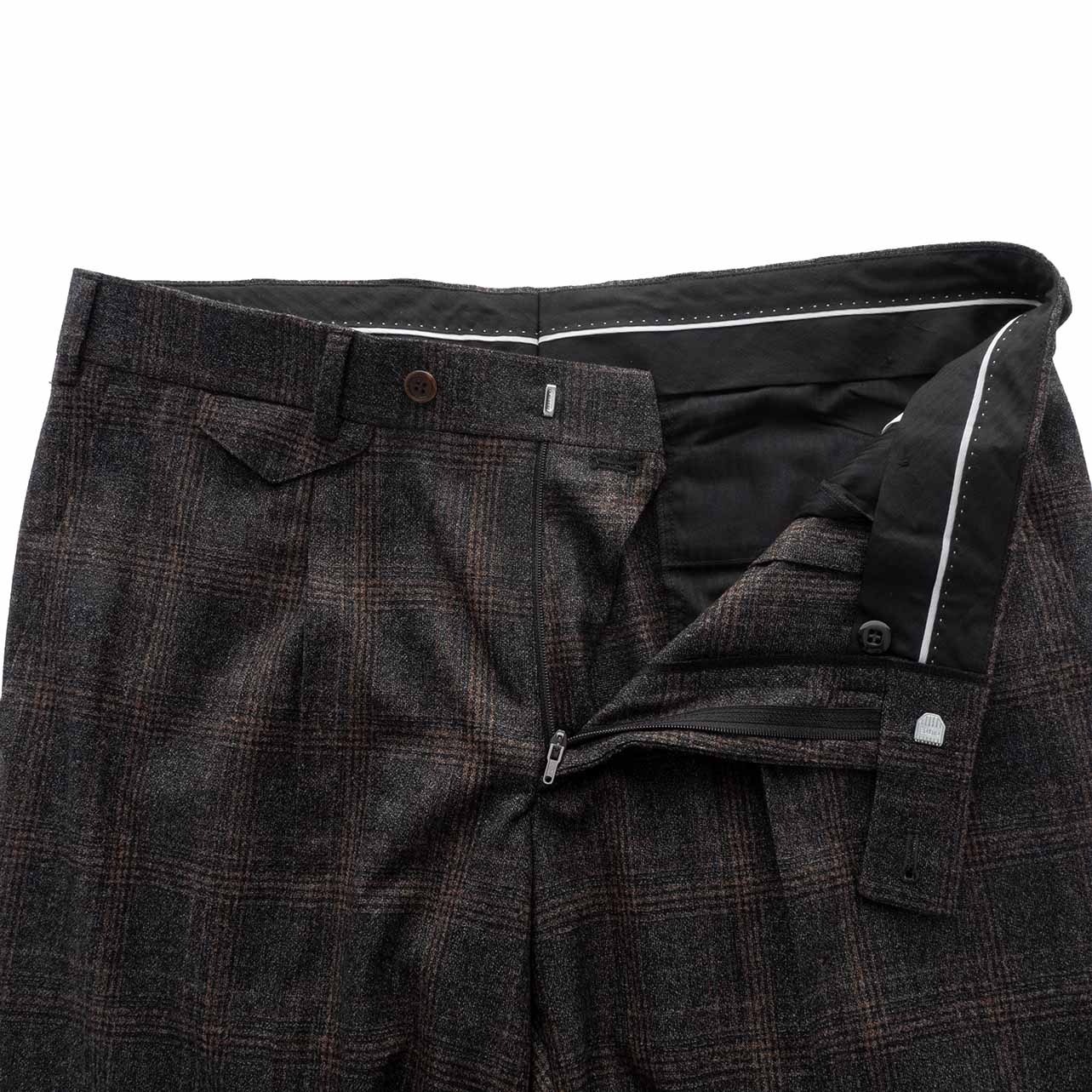 1973-7203-28210-lex-sly01-88-70-1 1973-7203-28210-lex-sly01-88-70-1