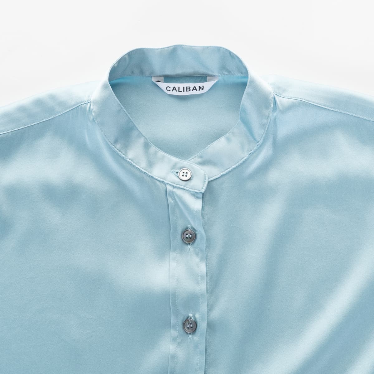 Caliban-y9m-pxv-ub1-3-von-4 caliban-y9m-pxv-ub1-3-von-4