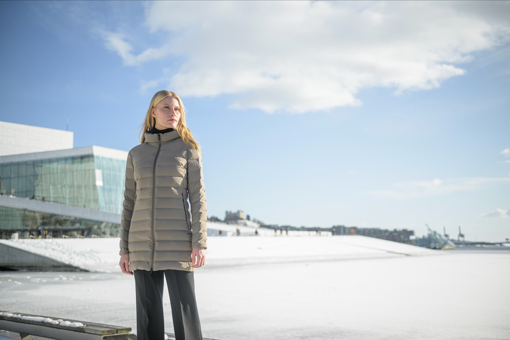 6049_235_Ion_Parka_DarkSand_VB07540_1 6049_235_ion_parka_darksand_vb07540_1