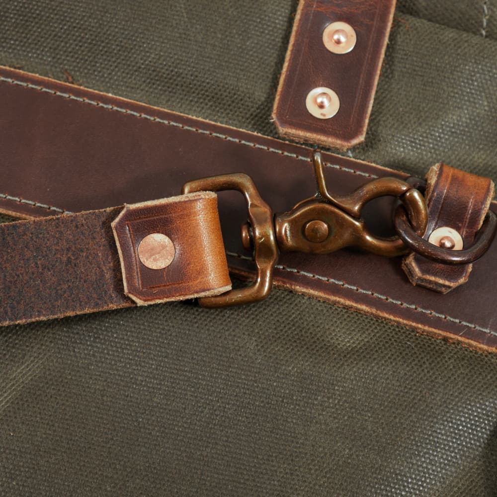 briefcase-Moos-15 briefcase-moos-15