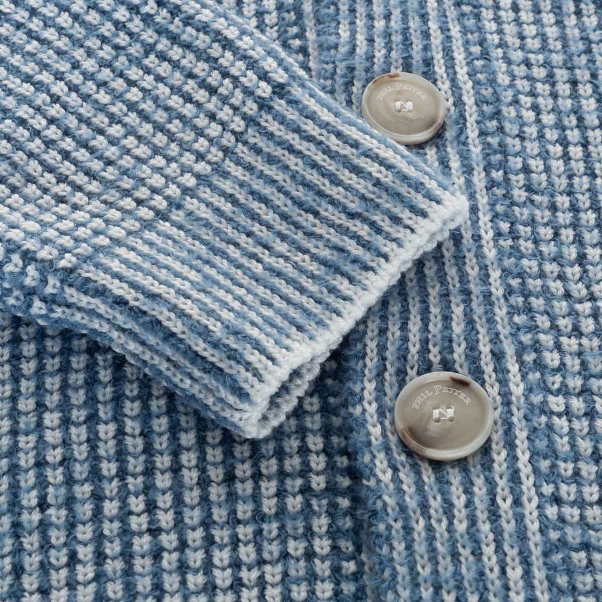 Strickjacke Flauschperlfang Hellblau
