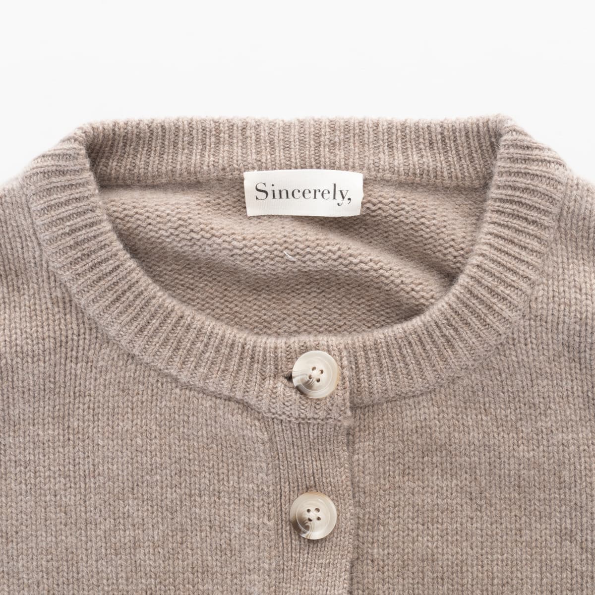 Strickjacke aus Wolle mit Kaschmiranteil
