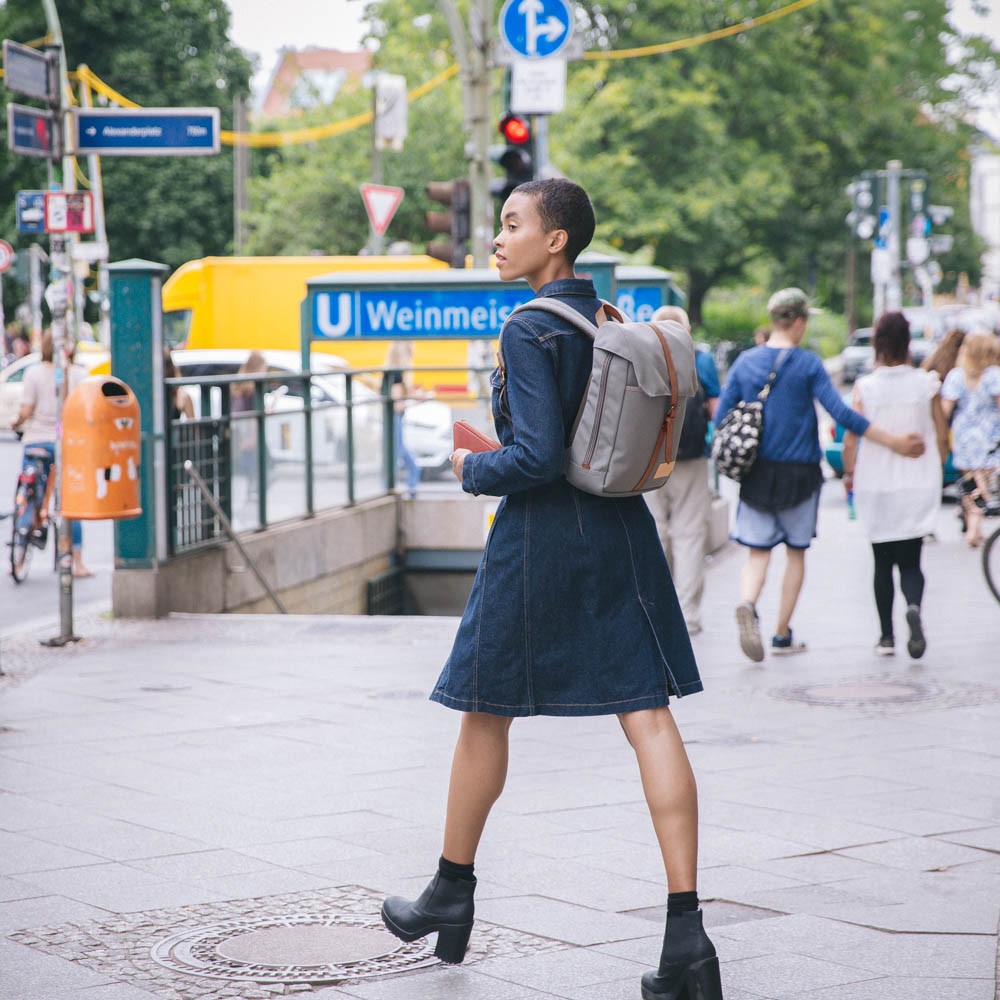 charlie_backpack_moss_grey_brown_full02_8719322703408_72dpi_1 charlie_backpack_moss_grey_brown_full02_8719322703408_72dpi_1